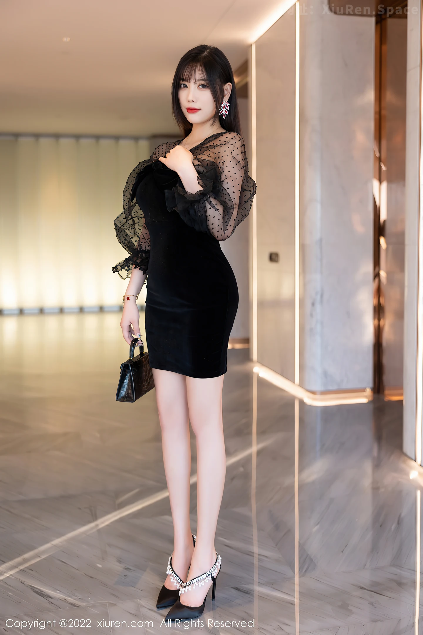 图片[3]-[XiuRen秀人网] VOL.5264 女神杨晨晨Yome脱黑色轻透连衣裙露红色蕾丝内衣惹火诱惑写真84P-秀人网官方网站